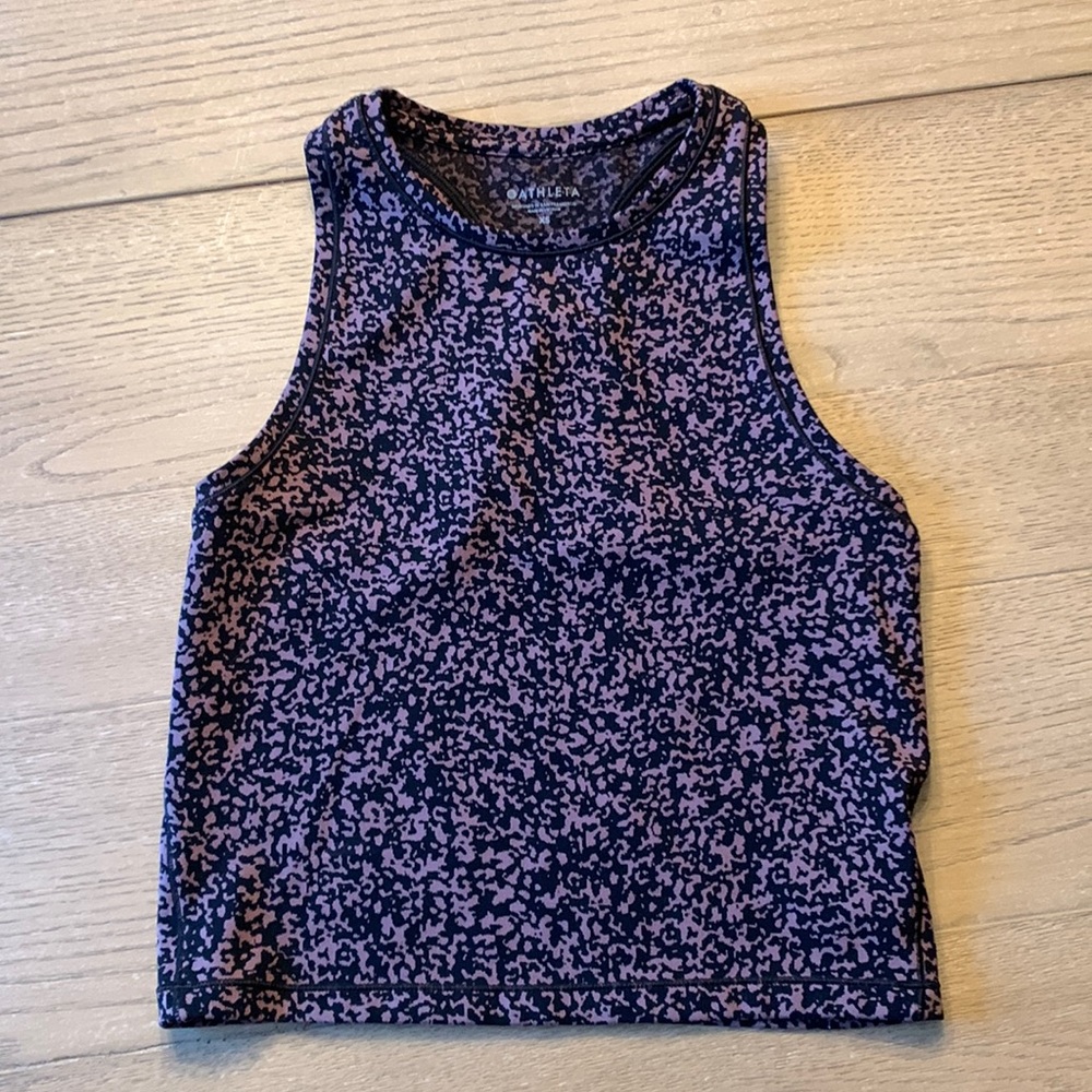 Athleta top!